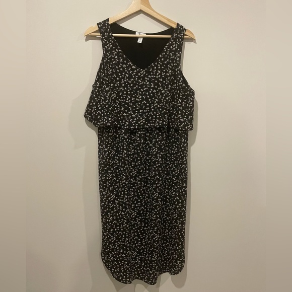 Maternity / Nursing Dress - Picture 1 of 3